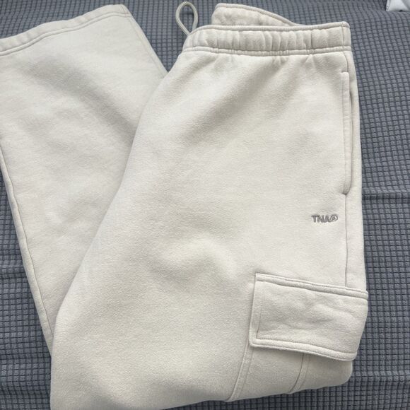 Aritzia TNA Cozy Sweatfleece Mega Cargo Sweatpants Women's Straight Leg Beige XL - Picture 6 of 10